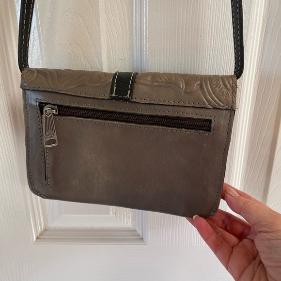 Patricia Nash Floral Embossed Brown Crossbody Bag - Picture 3 of 11